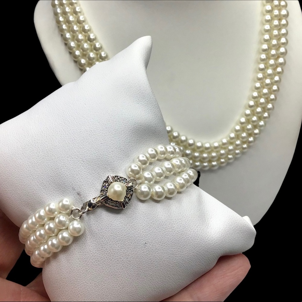 🌺HOST PICK🌺🌺Matching Vintage Pearl Necklace & Bracelet